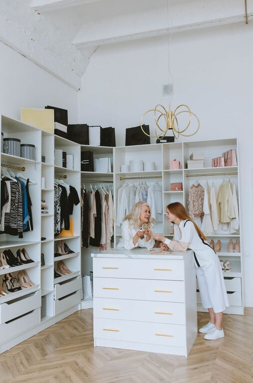 Tips for a Tidy Closet That Stays Organized All Year Long